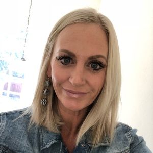 Meet your Posher, Chrissy